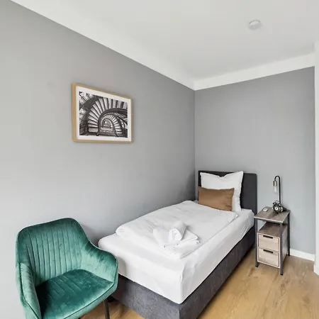 Nasa Homes I Moderne I Zentral I 3 I Balkon Und Aufzug I Neu Renoviert I Smart Tv I Hotelbetten Apartment