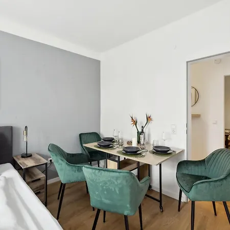 Nasa Homes I Moderne I Zentral I 3 I Balkon Und Aufzug I Neu Renoviert I Smart Tv I Hotelbetten Bad Bevensen