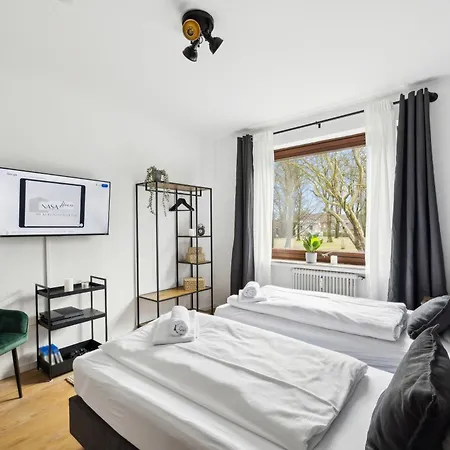 Nasa Homes I Moderne I Zentral I 3 I Balkon Und Aufzug I Neu Renoviert I Smart Tv I Hotelbetten Appartamento Bad Bevensen